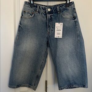 NWT Zara Denim Blue Long Bermuda Jean Shorts - Size Small
